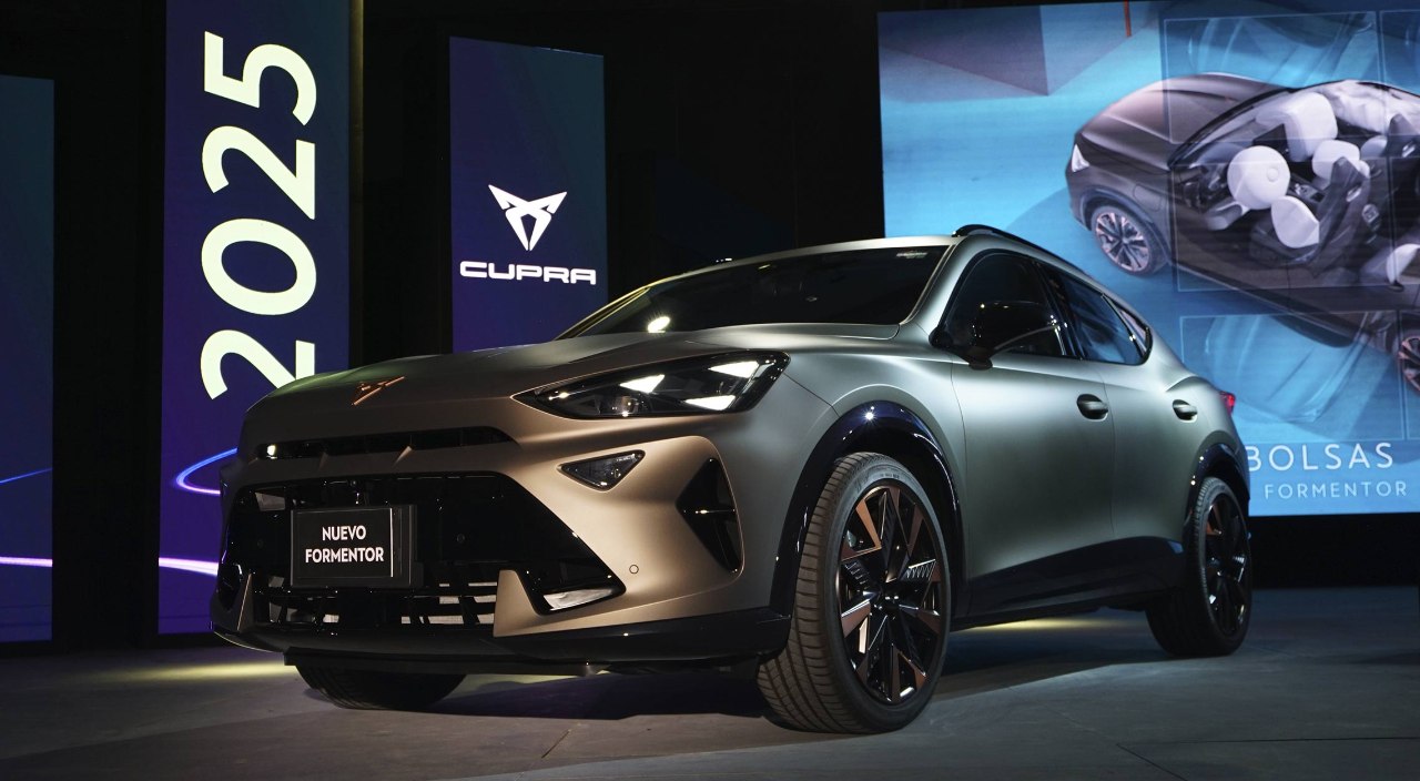 CUPRA inauguró su 10º CUPRA City Garage en Estambul, cerrando un año histórico para la marca