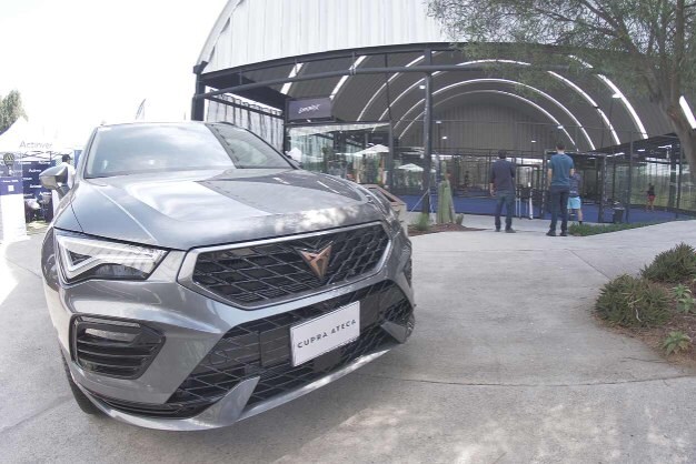 Durante los torneos, el público podrá apreciar los modelos de CUPRA y adquirir artículos oficiales de la marca