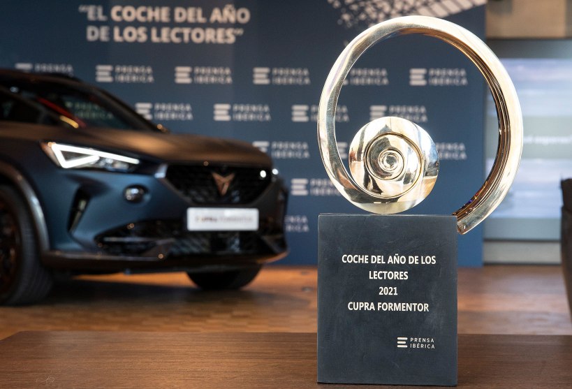 CUPRA Formentor recibe el premio “Coche del Año de los Lectores 2021”