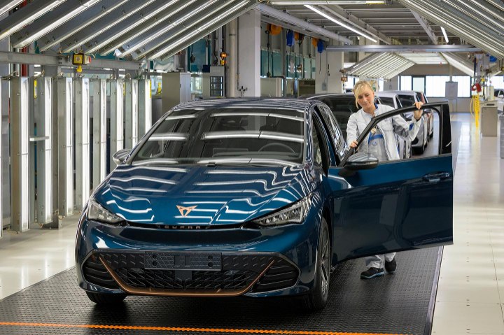 CUPRA inicia una nueva era con la producción de su primer auto 100% eléctrico: CUPRA Born