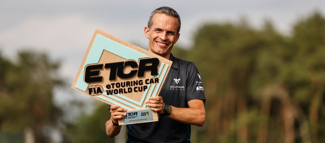 El equipo CUPRA EKS consiguió el triunfo como mejor fabricante en la carrera de Zolder (8-10 de julio) del campeonato FIA ETCR eTouring Car World Cup.