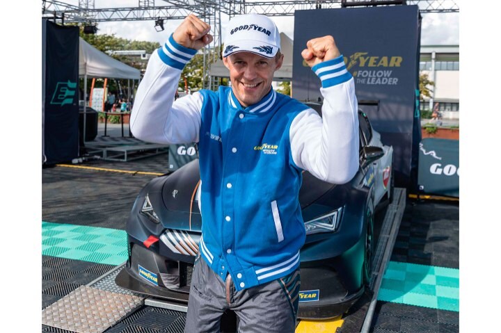 Mattias Ekström lidera el campeonato de pilotos y CUPRA X Zengő Motorsport, de equipos.