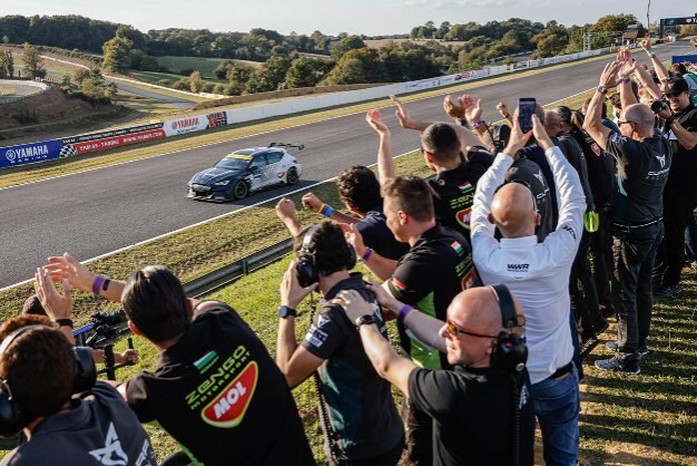 CUPRA y Mattias Ekström conquistan el campeonato de constructores y pilotos de PURE ETCR con CUPRA e-Racer