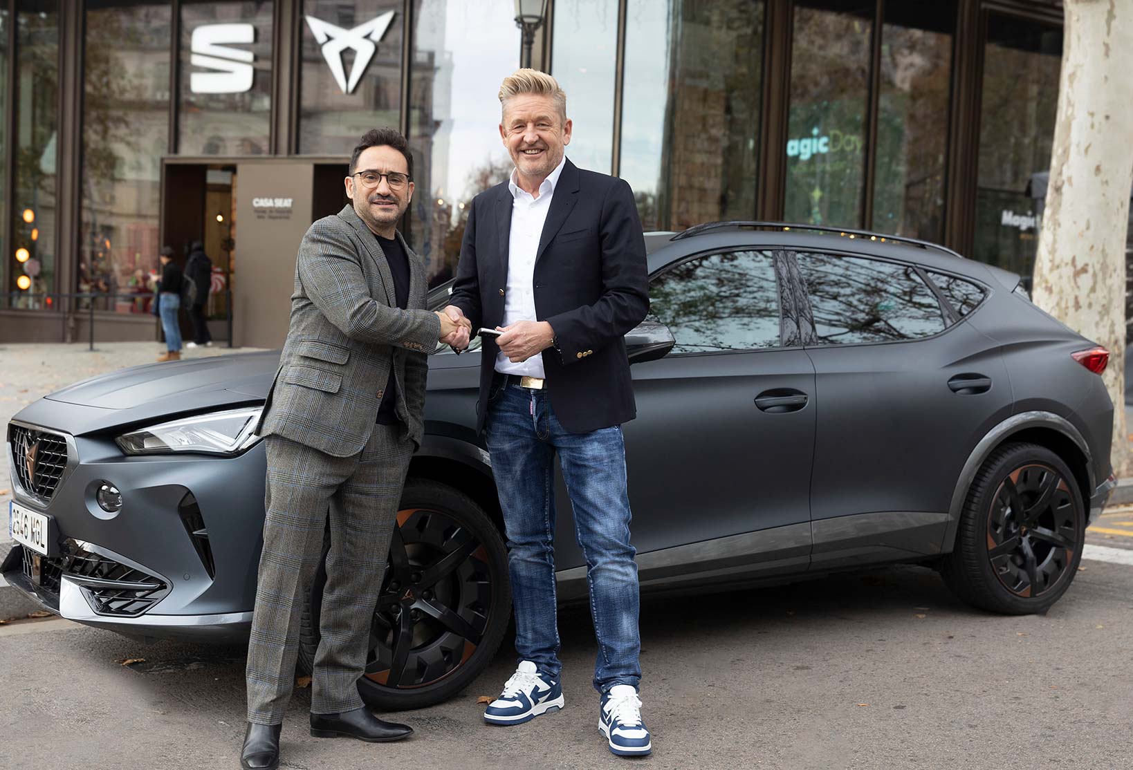 J.A. Bayona se convierte en nuevo embajador de CUPRA con el objetivo de impulsar el talento creativo de Barcelona