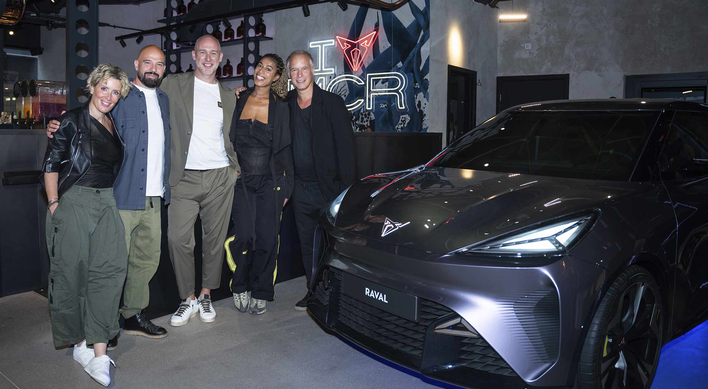 CUPRA abre su primer City Garage de Reino Unido en Mánchester