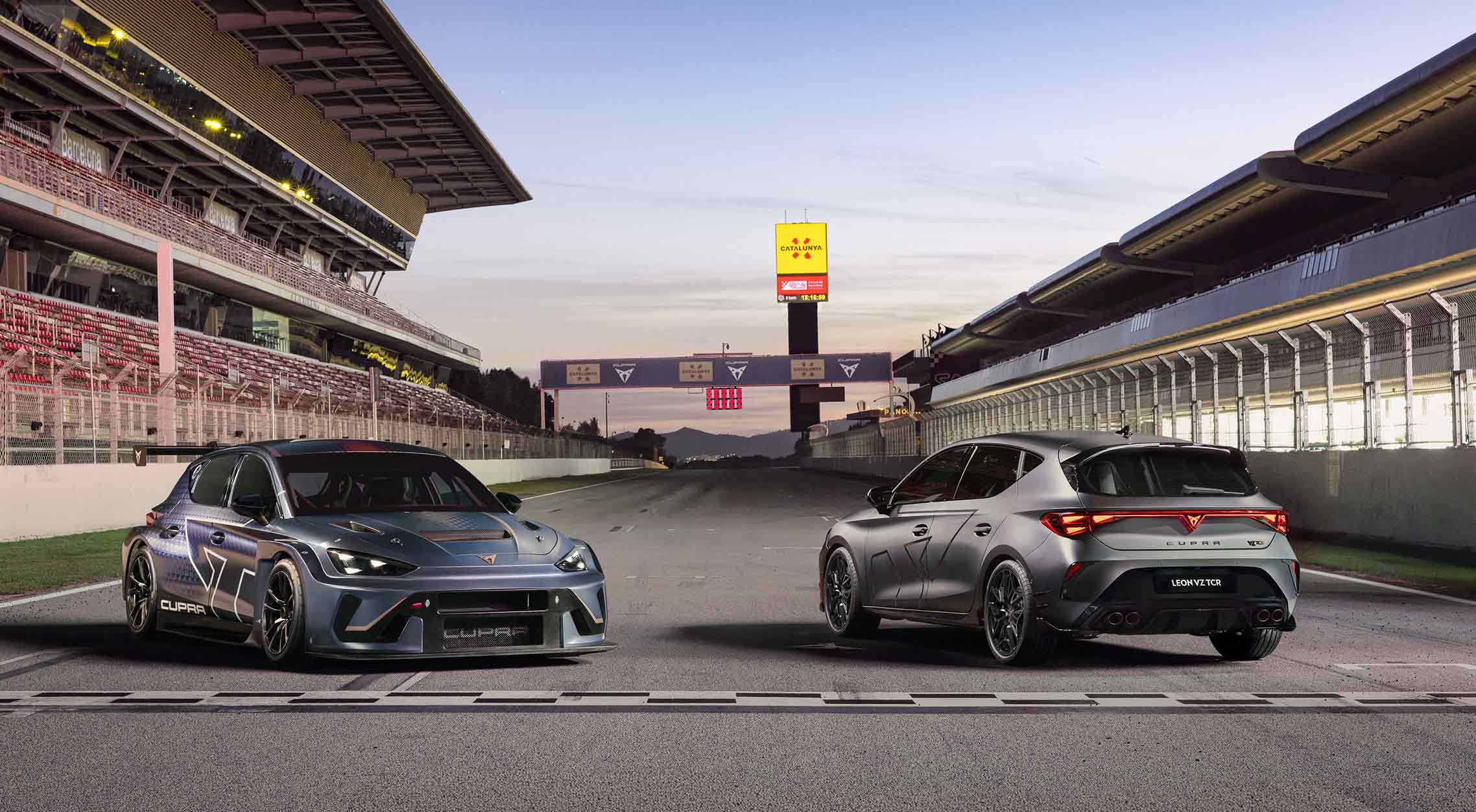 CUPRA León VZ TCR es una edición limitada a sólo 499 unidades, que rinde homenaje a todos los León de competencia que ha habido hasta el momento.
