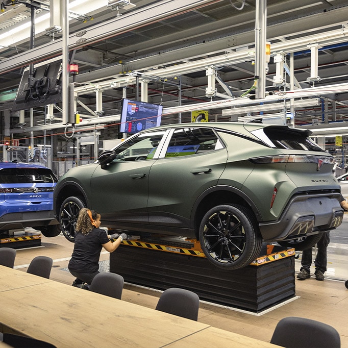 La planta de SEAT & CUPRA en Martorell inicia la producción del CUPRA Raval y del Volkswagen ID. Polo para liderar una nueva era de la movilidad en Europa