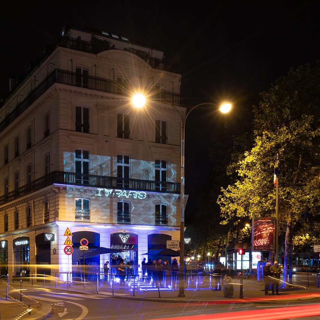 CUPRA llega a París con la apertura de un nuevo City Garage