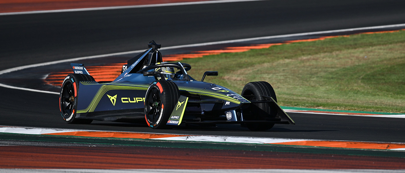 El equipo ABT CUPRA de Fórmula E se prepara en Valencia para la temporada 2024