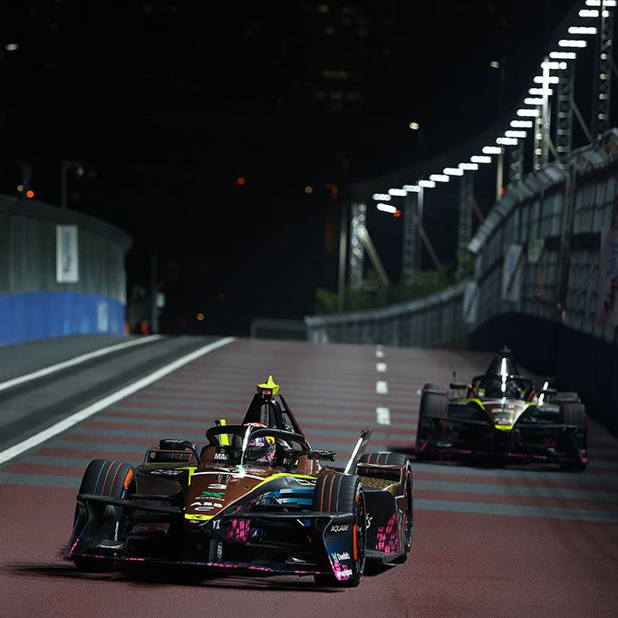 CUPRA KIRO domina Tokio con el triunfo de Dan Ticktum