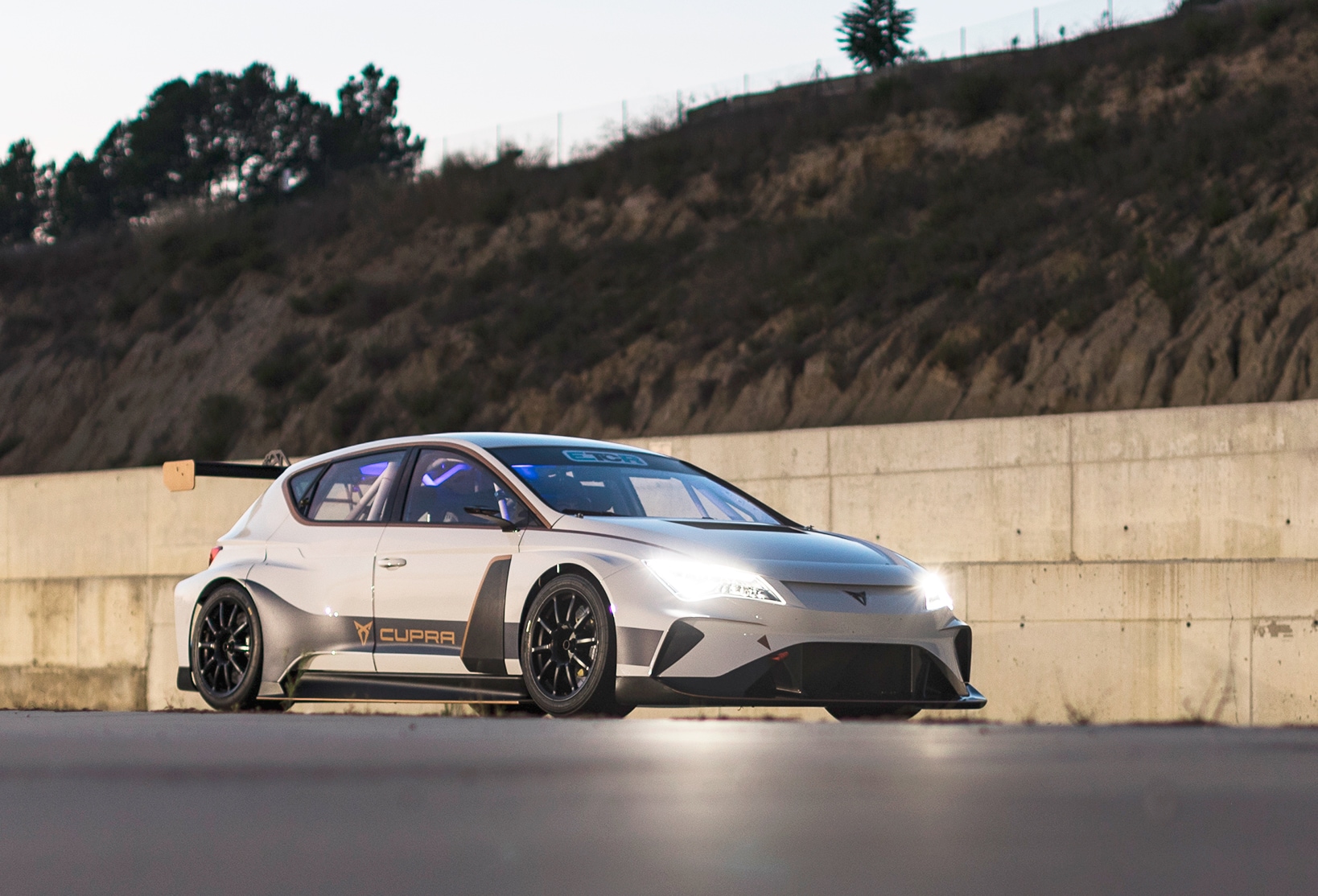 CUPRA TCR en el autódromo